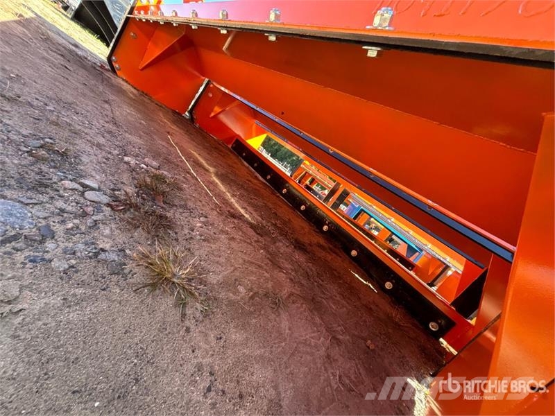 Kit Containers QT-SP-10-23-SB 120 in Skid Steer Sn Snežne daske i plugovi