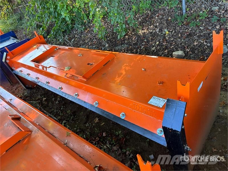  Kit Containers QT-SP-10-23-PB 120 in Skid Steer Sn Снежные отвалы и плуги