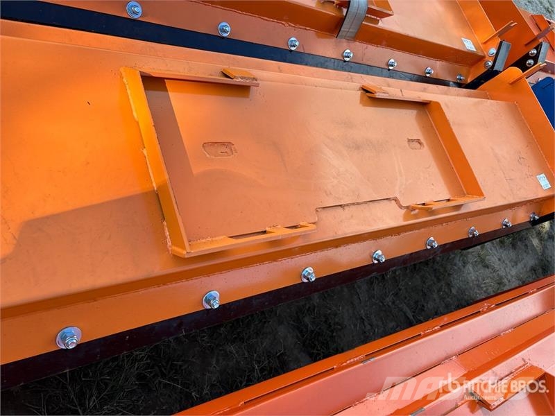 Kit Containers QT-SP-10-23-PB 120 in Skid Steer Sn Kar küreme biçaklari