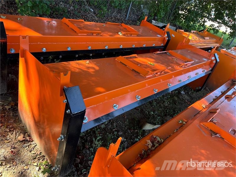 Kit Containers QT-SP-10-23 120 in Skid Steer Snow Снежные отвалы и плуги