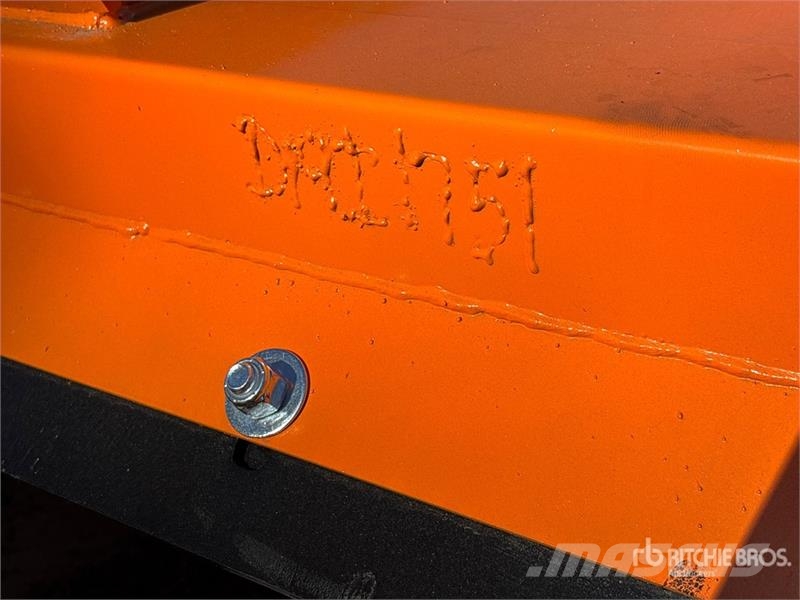 Kit Containers QT-SP-8-23-PB 96 in Skid Steer Snow Snow blades and plows