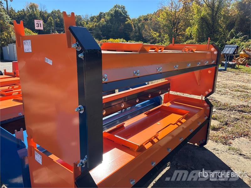 Kit Containers QT-SP-8-23-PB-SB 96 in Skid Steer S Snežne daske i plugovi