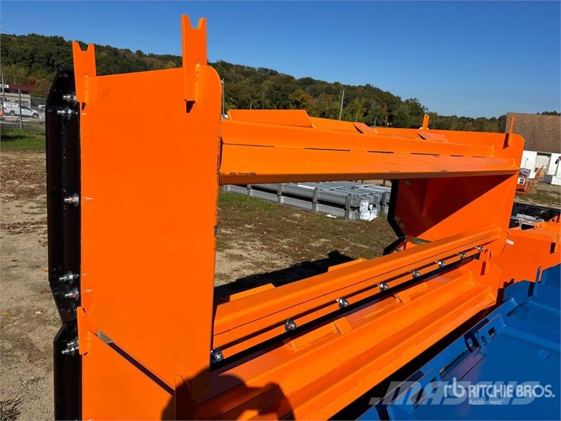 Kit Containers QT-SP-8-23-PB-SB 96 in Skid Steer S Snežne daske i plugovi