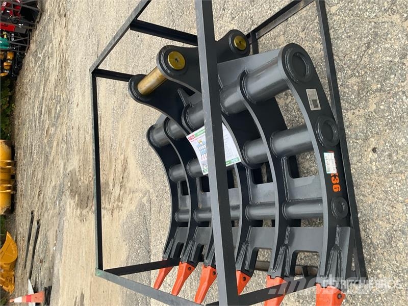 KJ AMK36 65 in Excavator Rake - Fits Cat 336 / 30 - 3 Zgrabiarki i przetrząsacze