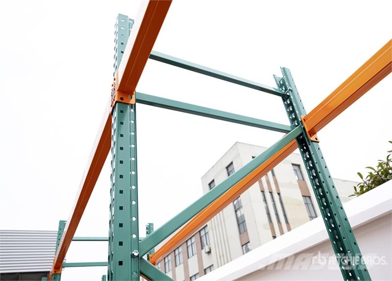 KJ K015 3 ft 6 in x 48 ft Pallet Racking (Unused) Строителство - Други