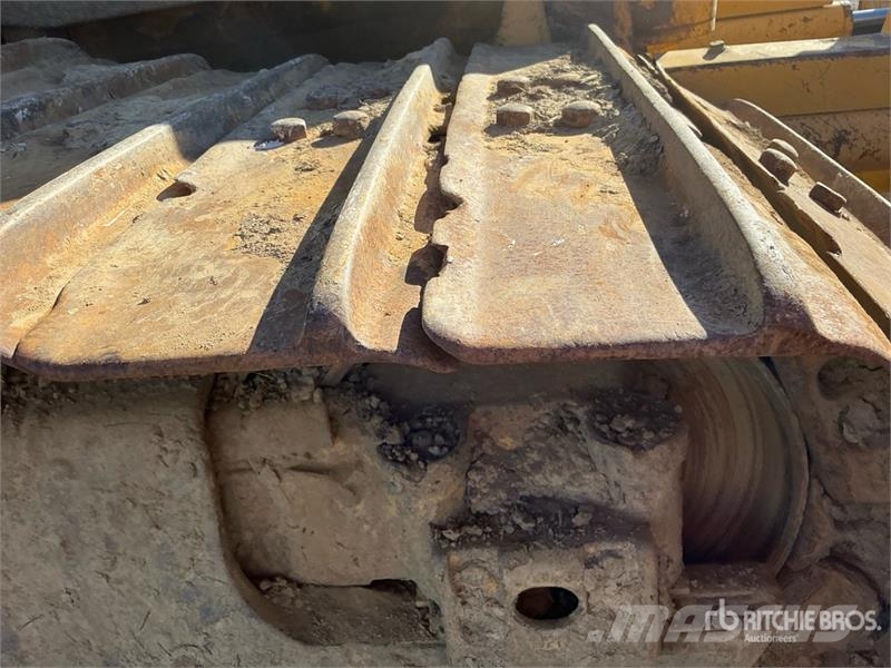 Komatsu D61PX-24 lánctalpas dózerek
