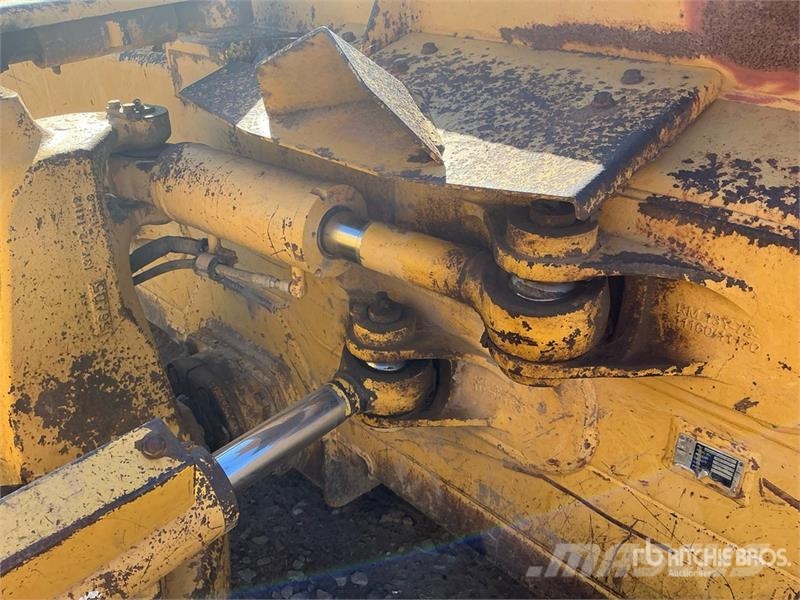 Komatsu D61PX-24 lánctalpas dózerek