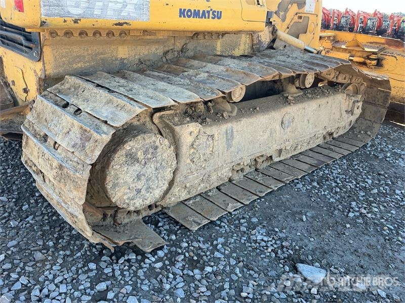 Komatsu D61PX-24 lánctalpas dózerek
