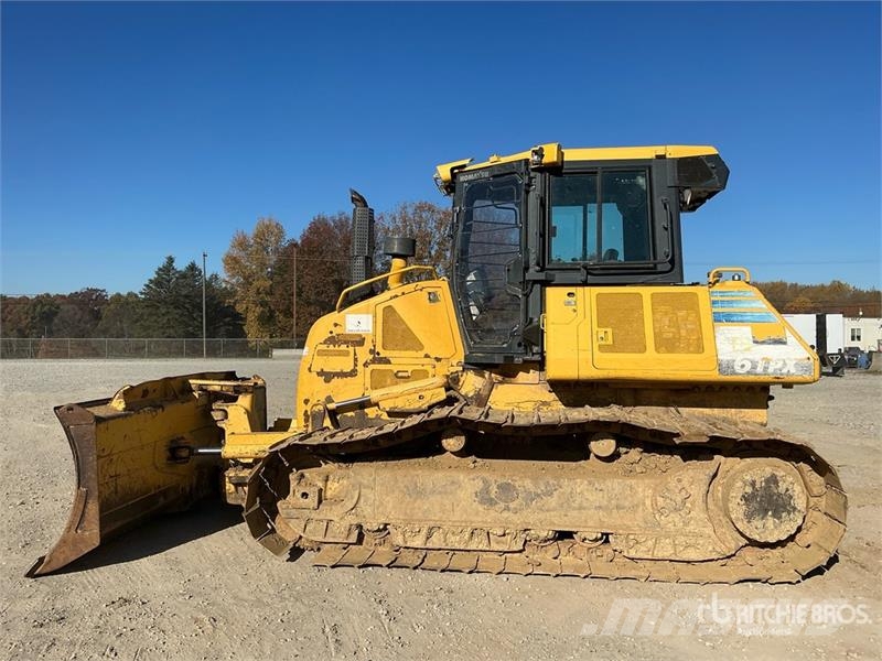 Komatsu D61PX-24 lánctalpas dózerek