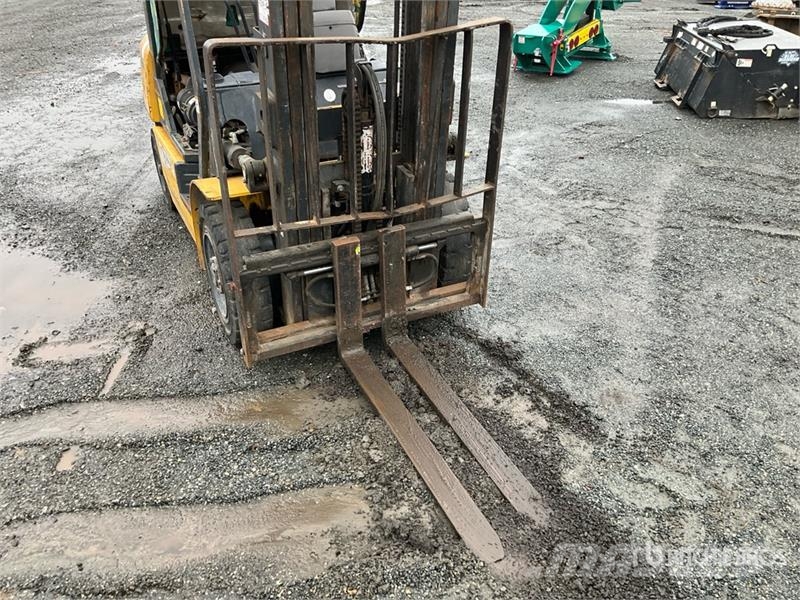 Komatsu FG25T-14 Autokrāvēji - citi