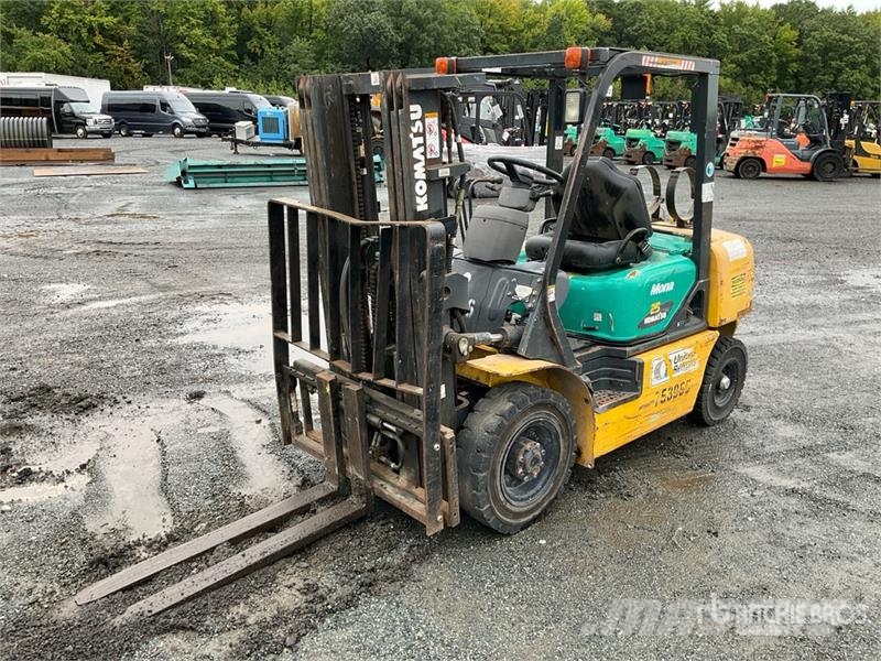 Komatsu FG25T-14 Autokrāvēji - citi