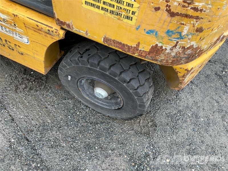 Komatsu FG25T-14 Autokrāvēji - citi