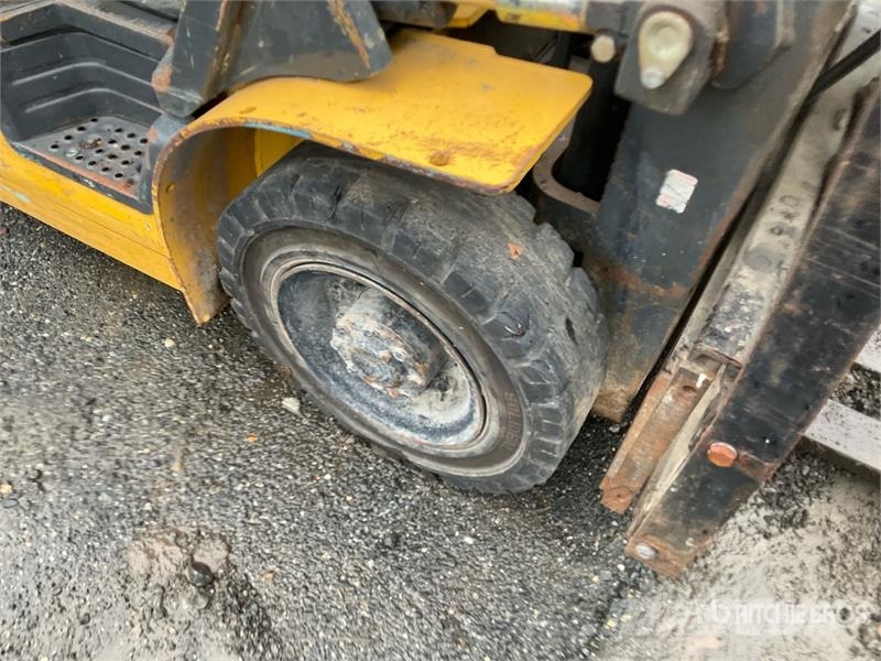 Komatsu FG25T-14 Autokrāvēji - citi