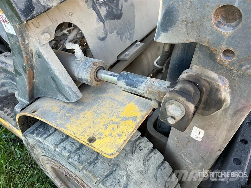 Komatsu FG30 Forklift (Inoperable) Otras carretillas elevadoras