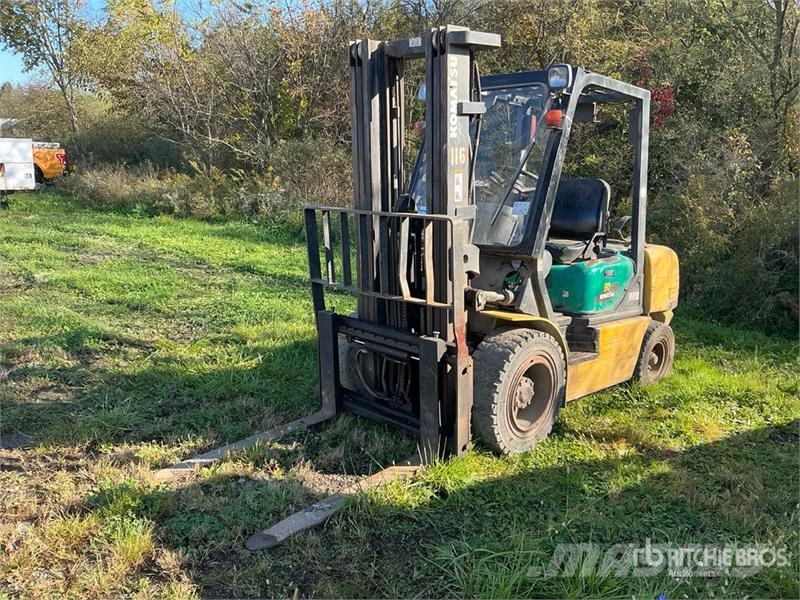 Komatsu FG30 Pneumatic Tire Forklift (Inoperable) Wózki widłowe inne