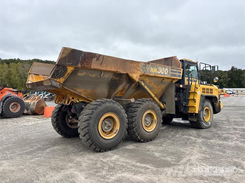 Komatsu HM300-3 Artikulētie pašizgāzēji