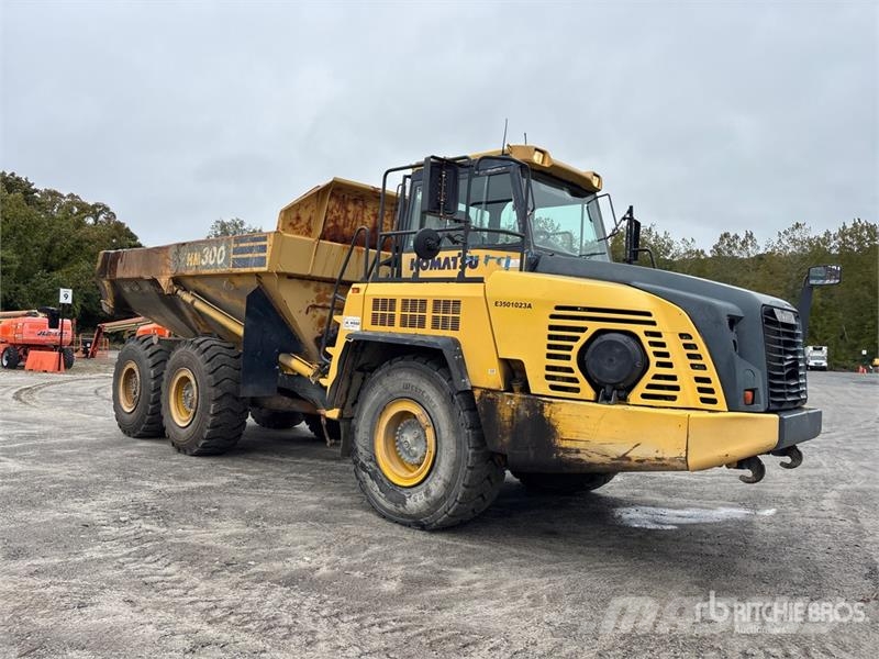 Komatsu HM300-3 Artikulētie pašizgāzēji
