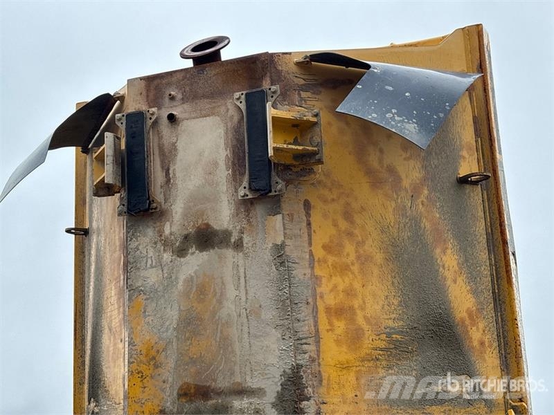 Komatsu HM300-3 Artikulētie pašizgāzēji