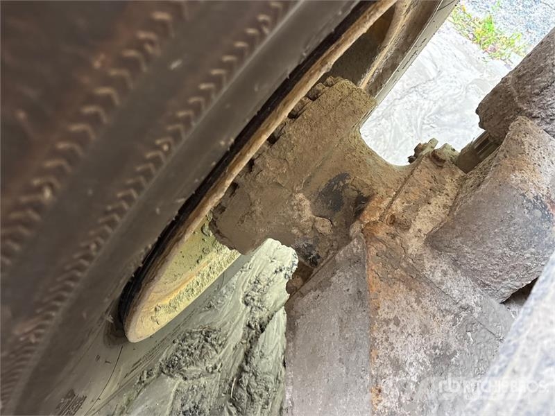 Komatsu HM300-3 Artikulētie pašizgāzēji