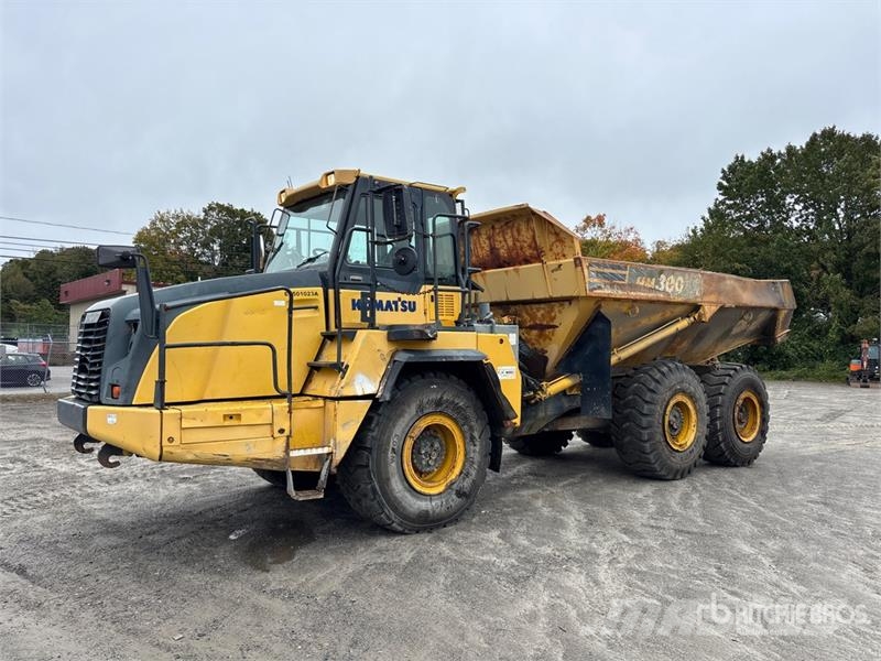 Komatsu HM300-3 Artikulētie pašizgāzēji