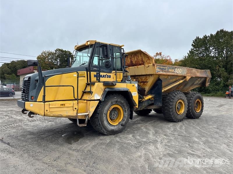 Komatsu HM300-3 Artikulētie pašizgāzēji