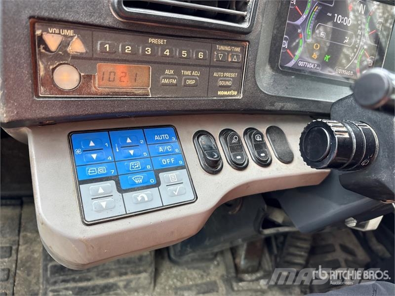 Komatsu HM300-3 Artikulētie pašizgāzēji