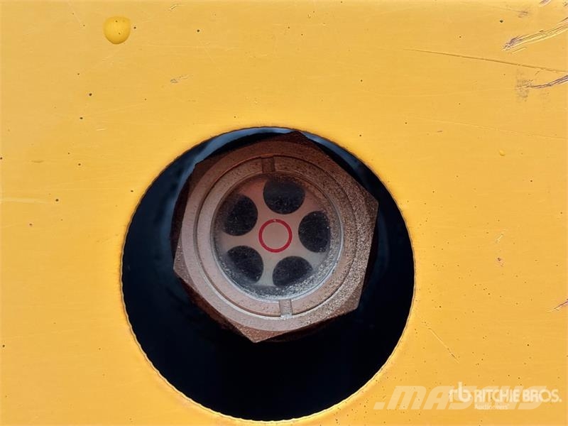 Komatsu HM300-3 Artikulētie pašizgāzēji