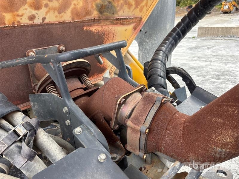 Komatsu HM400-5 Dumper - Knickgelenk