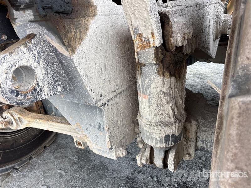 Komatsu HM400-5 Dumper - Knickgelenk