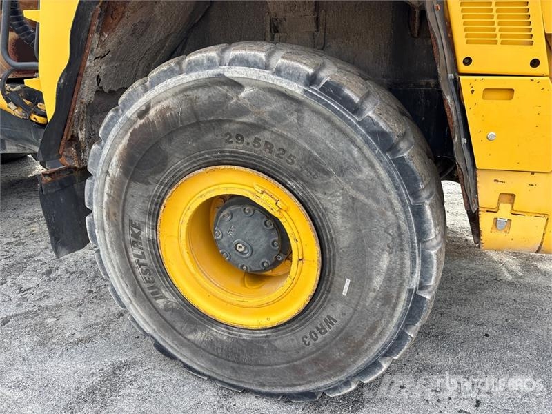 Komatsu HM400-5 Dumper - Knickgelenk