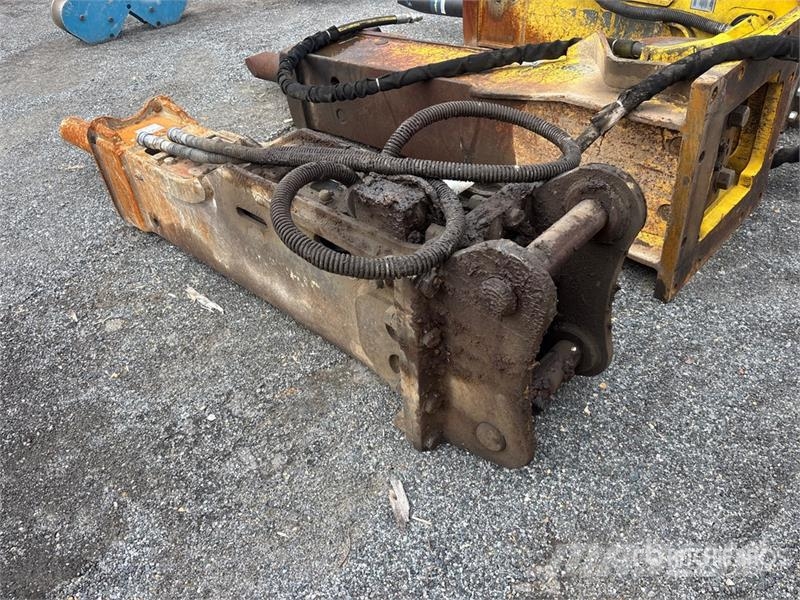 Komatsu JTHB 96 in Hydraulic Breaker Martelli - frantumatori