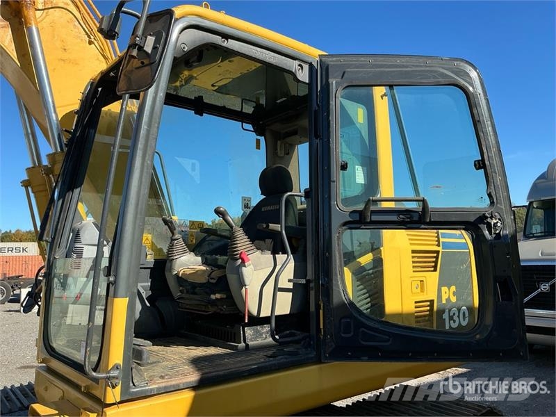 Komatsu PC130-8 Lánctalpas kotrók