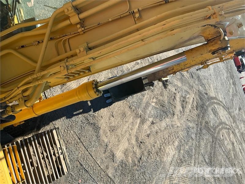 Komatsu PC130-8 Lánctalpas kotrók
