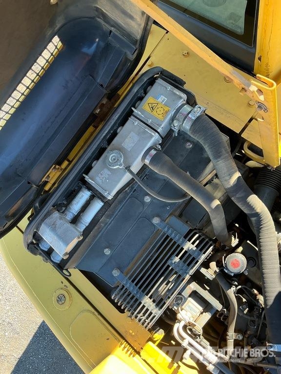 Komatsu PC130-8 Lánctalpas kotrók