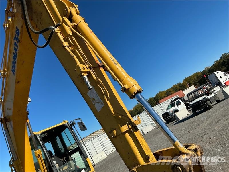 Komatsu PC130-8 Lánctalpas kotrók