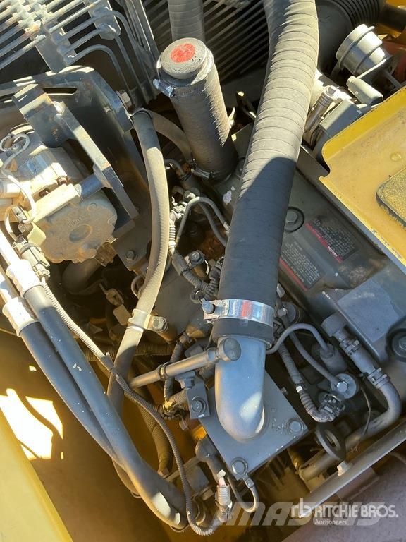 Komatsu PC130-8 Lánctalpas kotrók