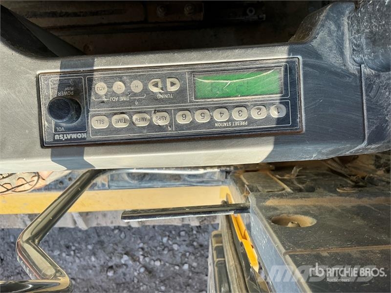 Komatsu PC350LC-8 Kāpurķēžu ekskavatori