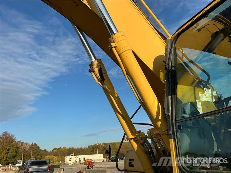Komatsu PC350LC-8 Kāpurķēžu ekskavatori