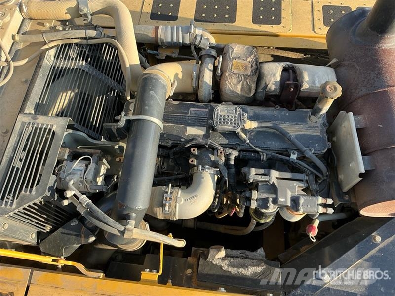 Komatsu PC350LC-8 Kāpurķēžu ekskavatori