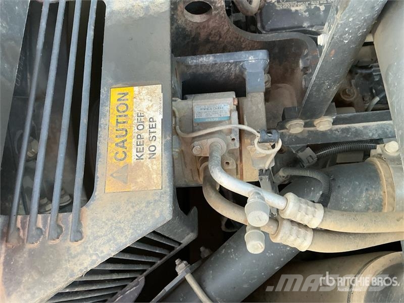 Komatsu PC360LC-10 Tracked Excavator Roomikekskavaatorid