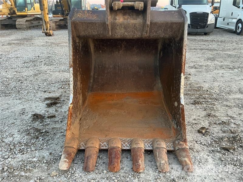 Komatsu PC360LC-10 Tracked Excavator Roomikekskavaatorid