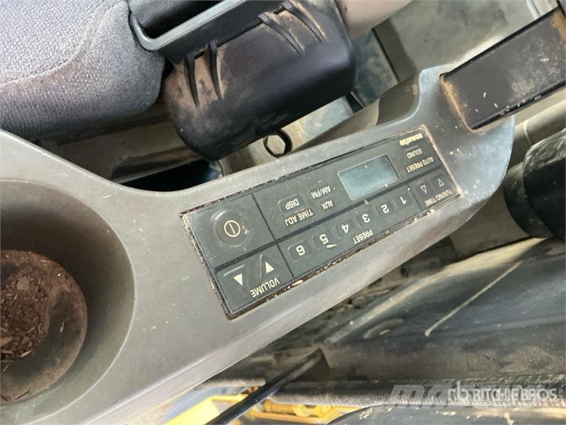 Komatsu PC360LC-10 Tracked Excavator Roomikekskavaatorid