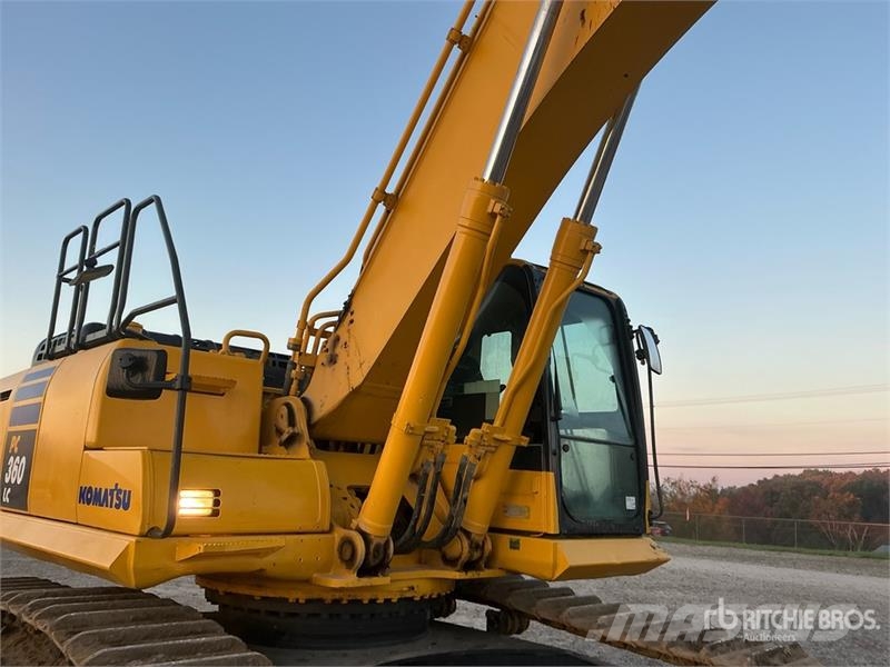 Komatsu PC360LC-10 Tracked Excavator Roomikekskavaatorid
