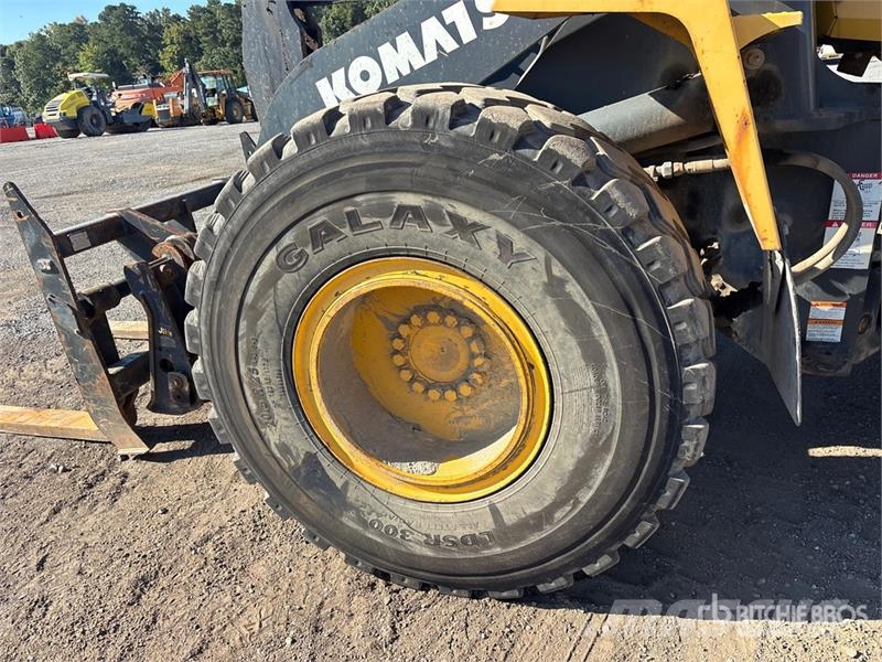 Komatsu WA320-6 Wheel Loader Utovarivači na kotačima
