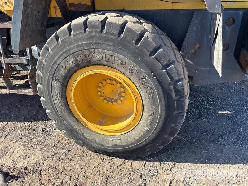 Komatsu WA320-6 Wheel Loader Utovarivači na kotačima
