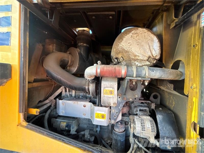 Komatsu WA320-6 Wheel Loader Pás carregadoras de rodas
