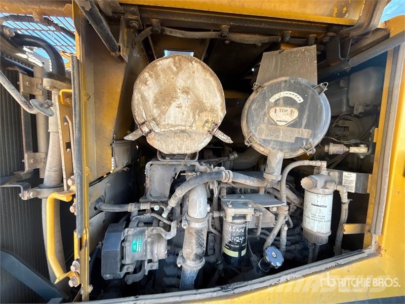 Komatsu WA320-6 Wheel Loader Utovarivači na kotačima