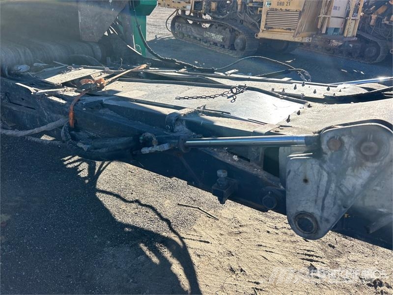 Komptech Terminator 5000S Tracked Shredder آلات تمزيق المخلفات