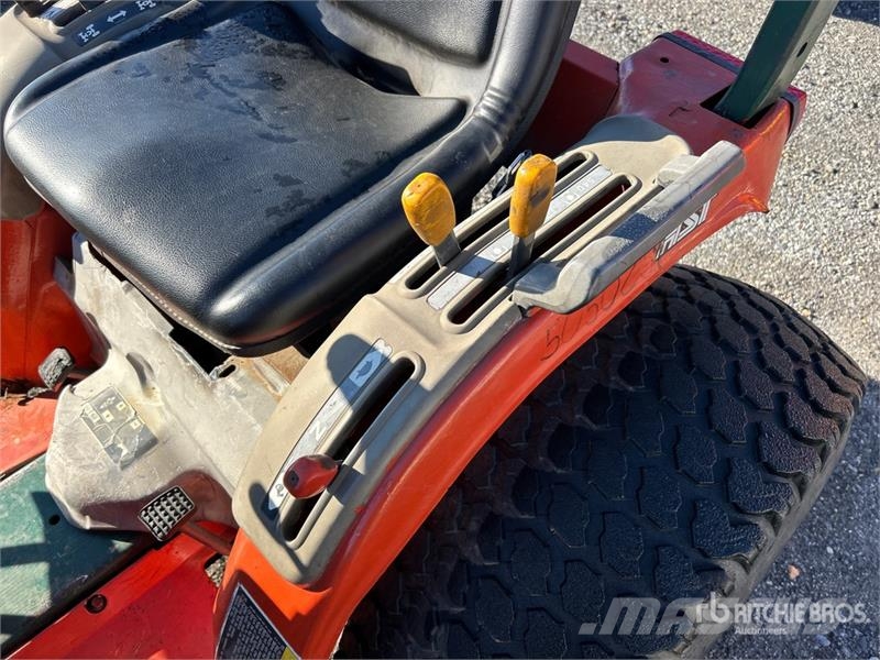 Kubota B1700HD 4WD Utility Tractor Manjši traktorji