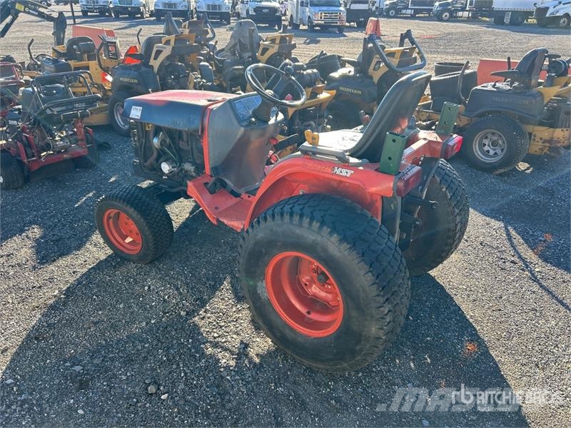 Kubota B1700HD 4WD Utility Tractor Manjši traktorji